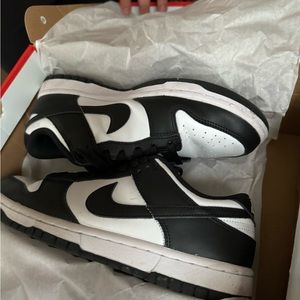Nike panda dunks